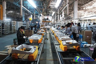 謹小慎微 波輪機蓋安裝不馬虎——帝度BCD-603WD冰箱安裝服務(wù)解析